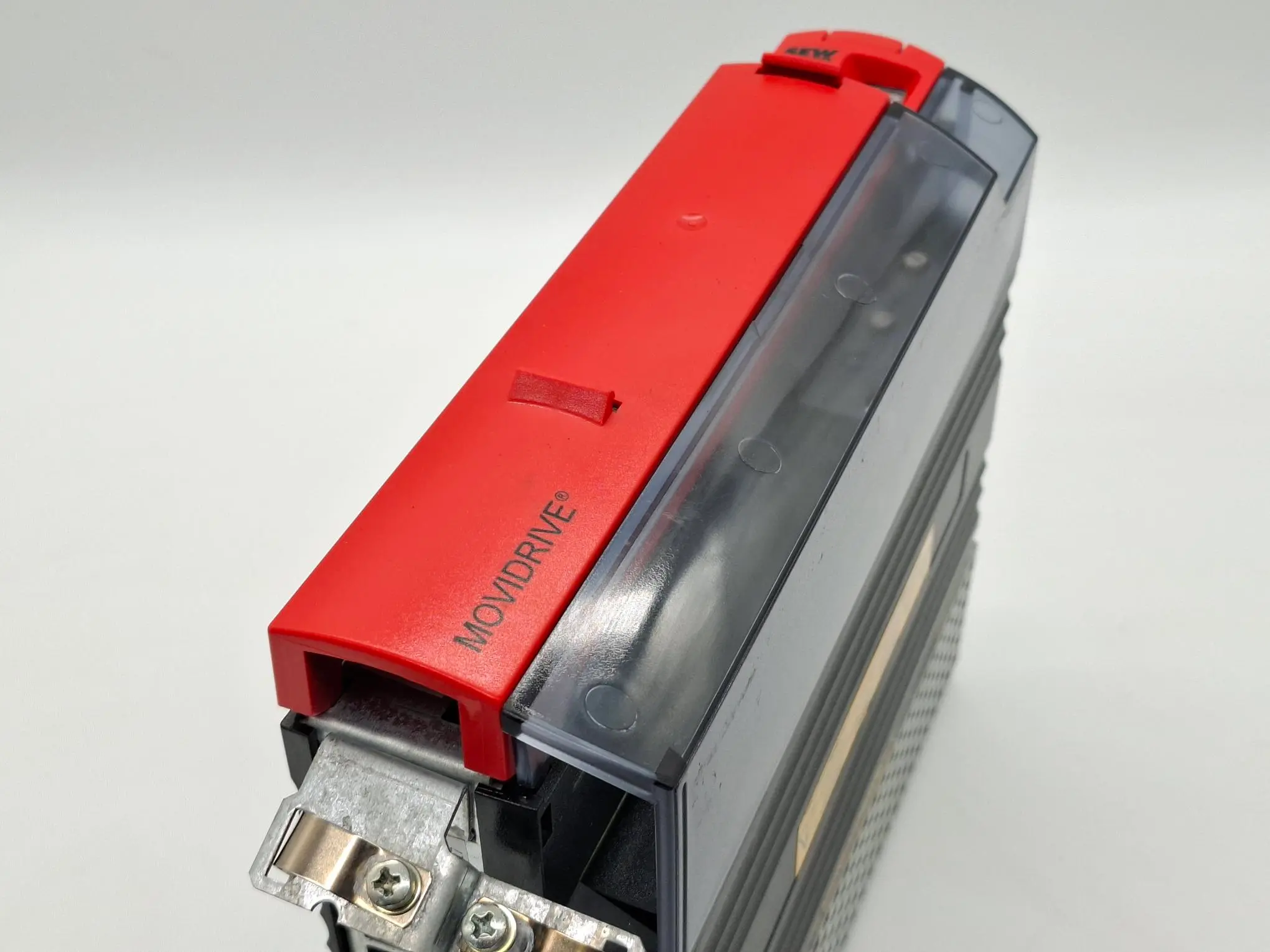 Produktfoto 1 von Frequenzumformer + Bremswiderstand, nur 2069 Std!, 0,55KW, MDX61B0005-5A3-4-00