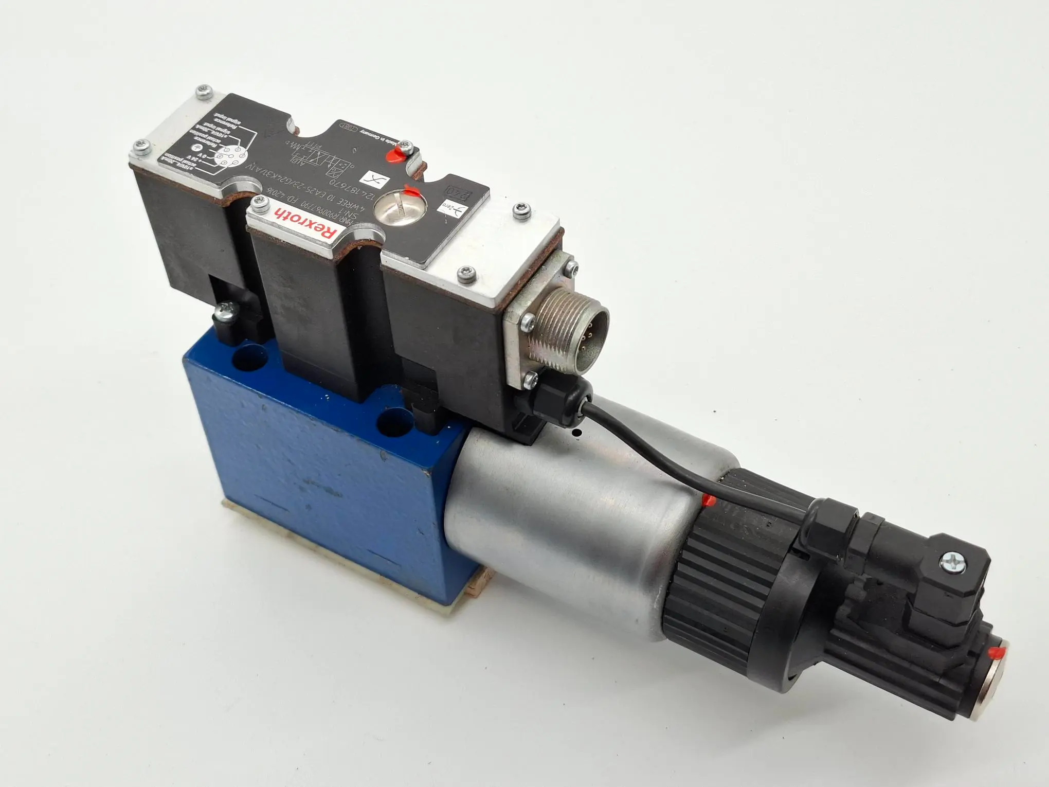 Produktfoto 1 von Proportional Wegeventil, R900967790, 4WREE 10 EA25-….