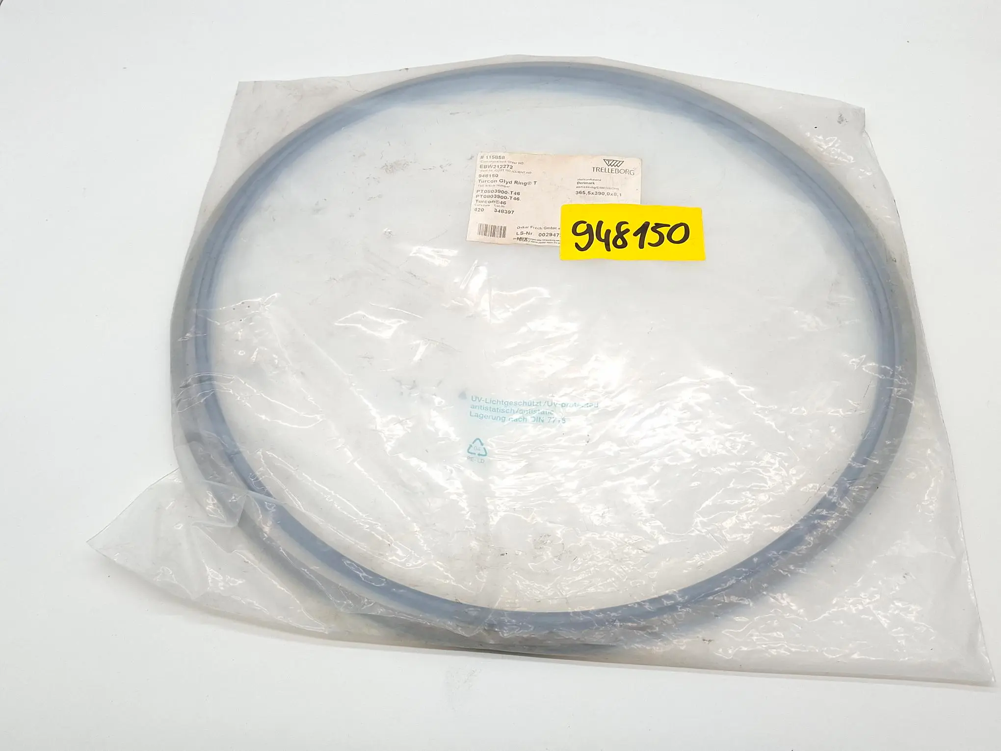 Produktfoto 1 von Kolbendichtung für d390mm,  365,5/390x8,1, PT0803900-T46