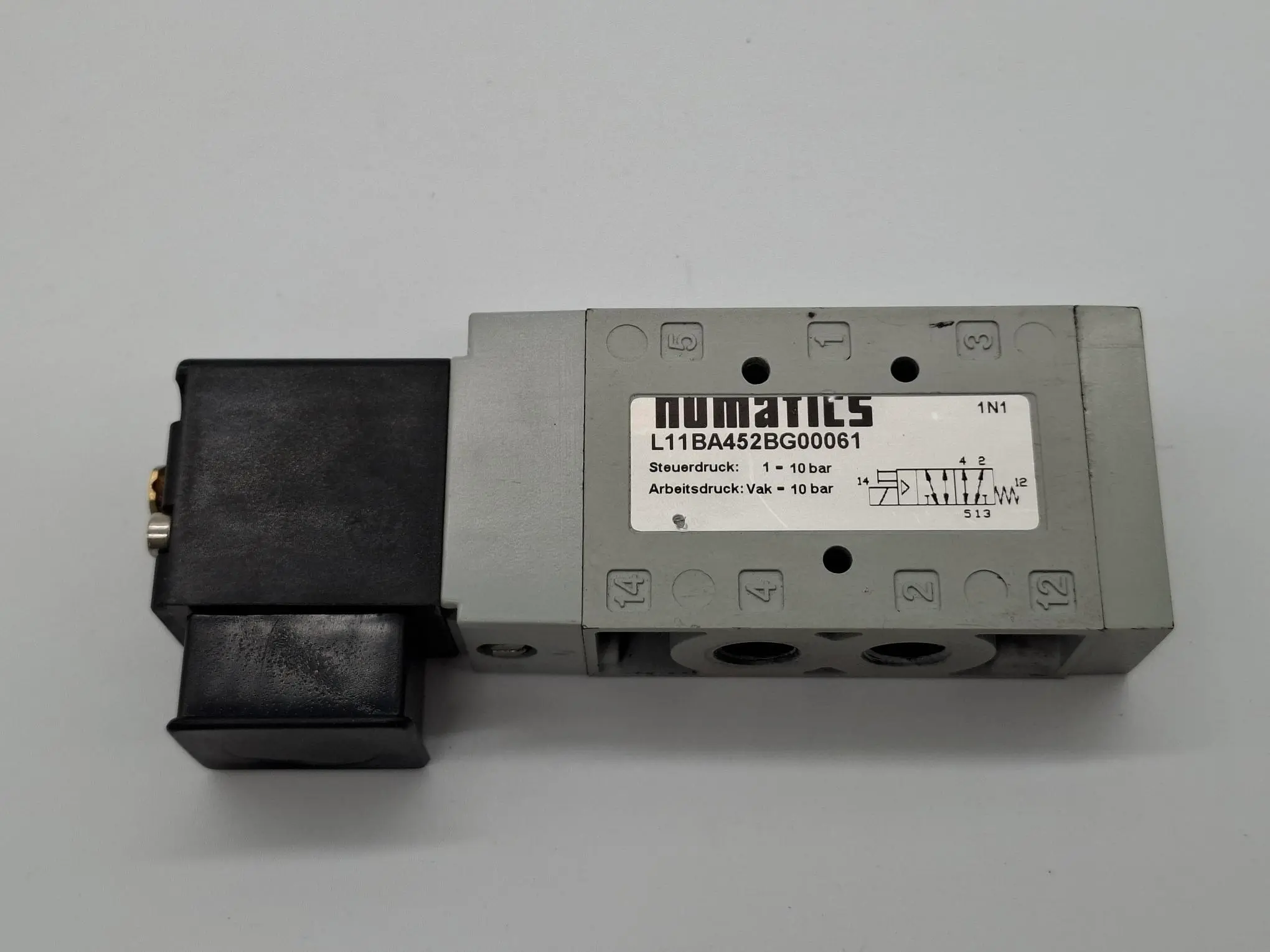 Produktfoto 1 von Magnetventil, 5/2 Wege, G1/8", L11BA452BG00061