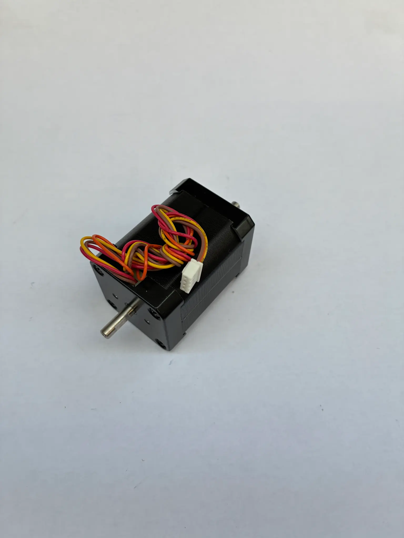 Produktfoto 1 von Schrittmotor - ST4118D1804-KREN, 42,3x42,3, 0,8Nm