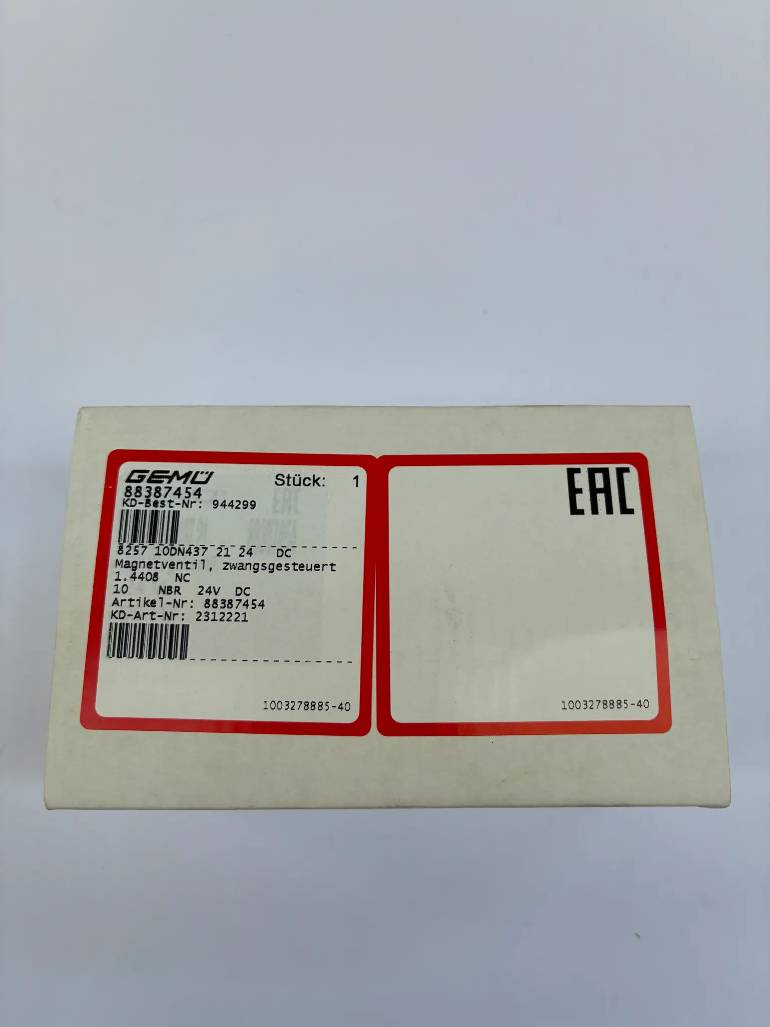 Produktfoto 1 von MAGNETVENTIL AUTOMATIK VA/NBR,DN10/1/2"FNPT,24V DC,TYP 8257