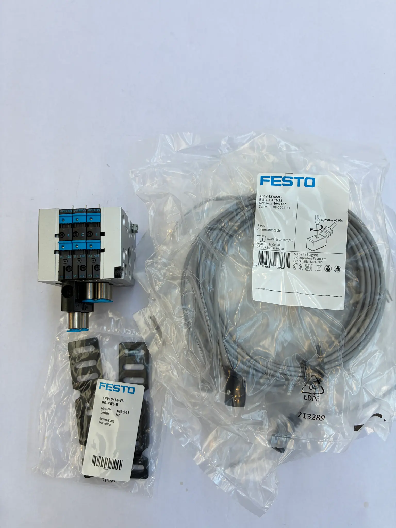 Produktfoto 1 von Ventilinsel 10P-10-3A-IC-R-W-GCC_U6E