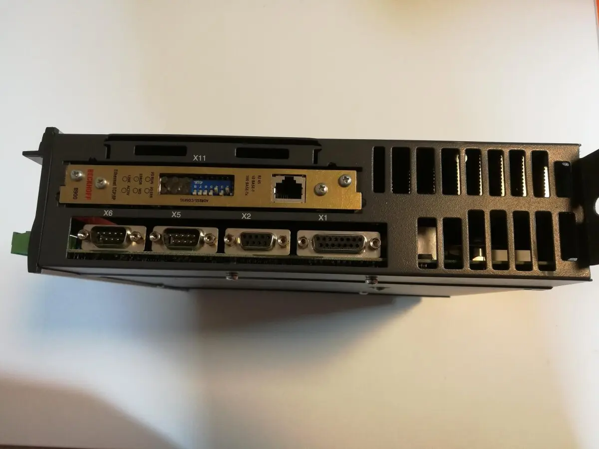 Produktfoto 1 von Beckhoff AX2003-AS S60301-520 Servoverstärker digital + AX2090-B900 Ethernet