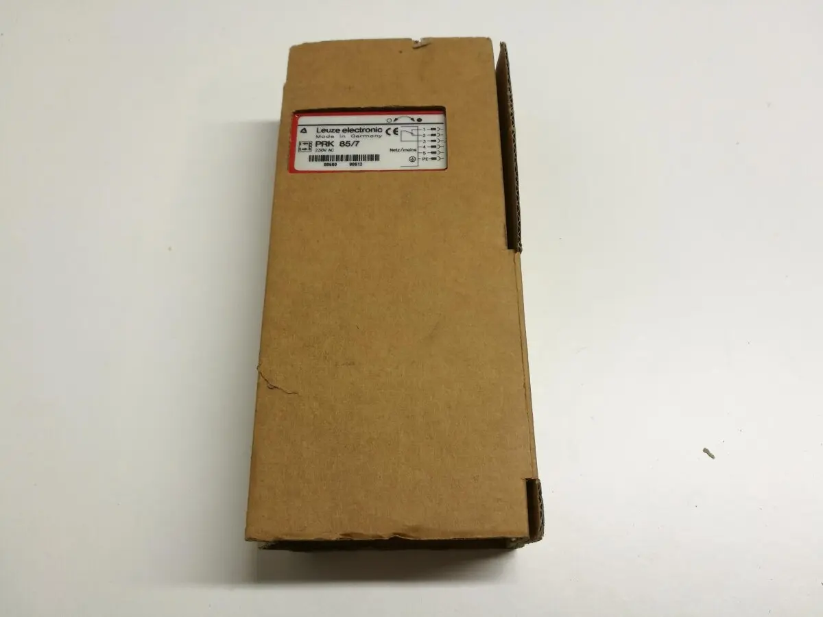 Leuze PRK 85/7 Reflexionslichtschranke 0..7,5m photoelectric sensor 220VAC