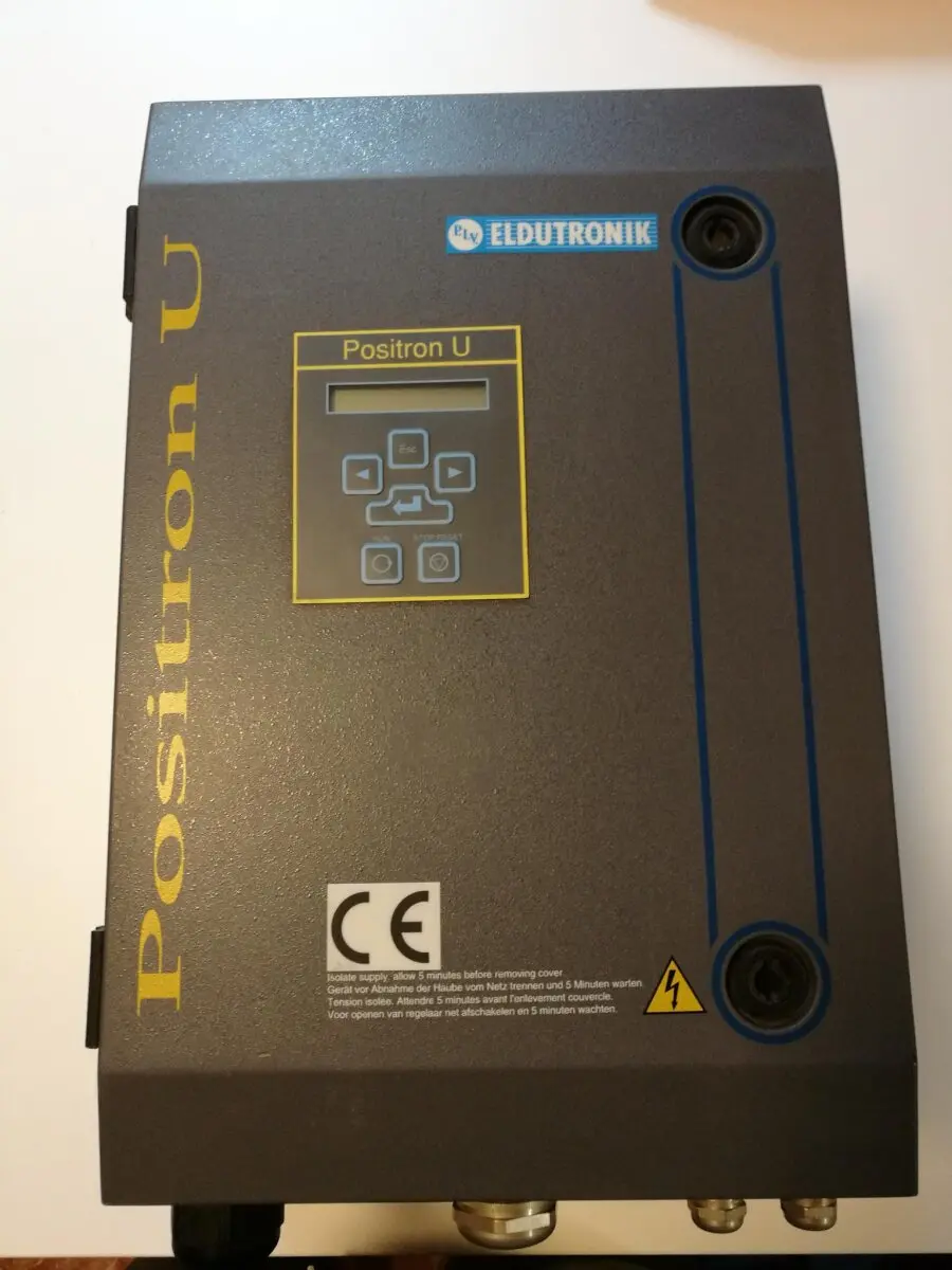 Produktfoto 1 von PIV electronics POSITRON U2C-7,5/400-M/EMC Frequenzumrichter 7,5 kW drive