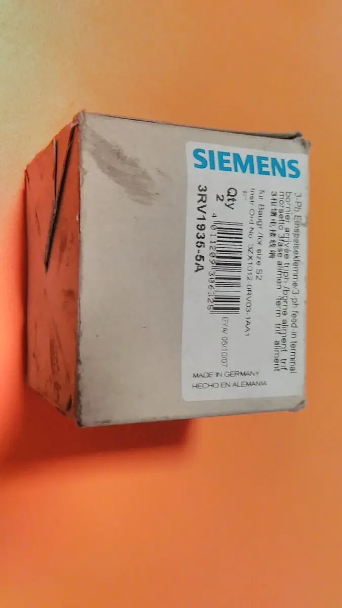 Produktfoto 1 von SIEMENS 3RV1935-5A 3-Ph. Einspeiseklemme 3RV19355A