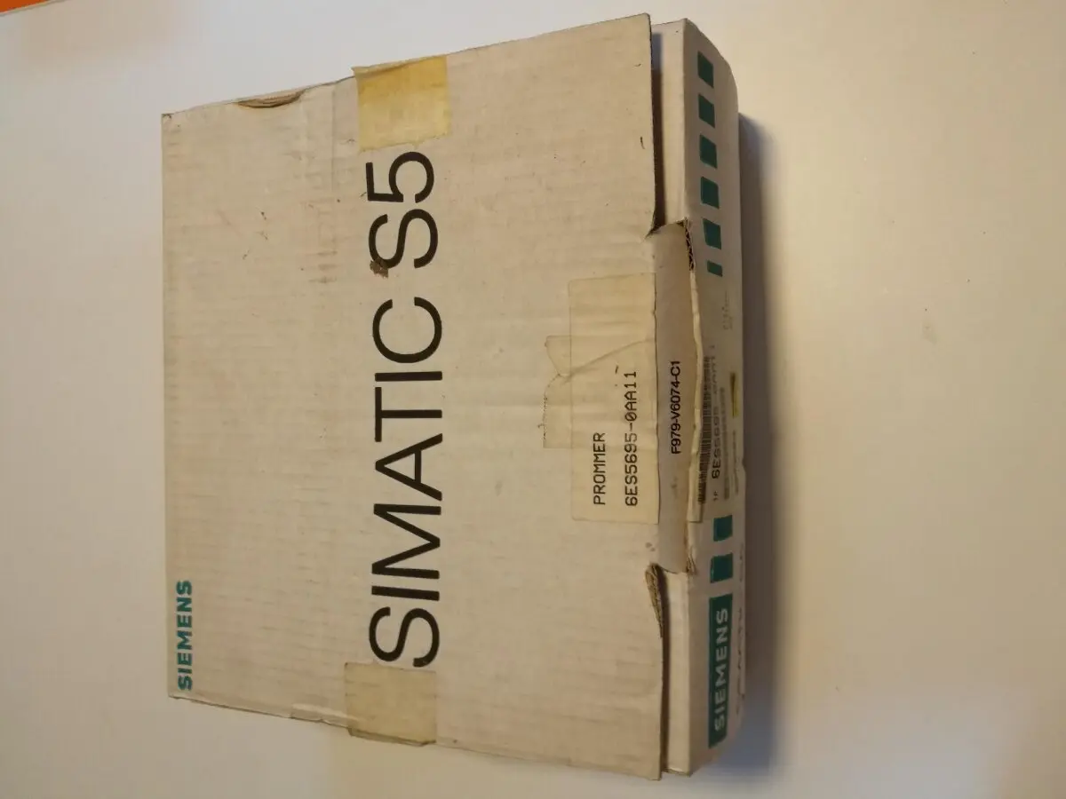 Produktfoto 1 von Siemens Simatic 6ES5 695-0AA11 S5 Prommer für PG 695 6ES5695-0AA11 neu