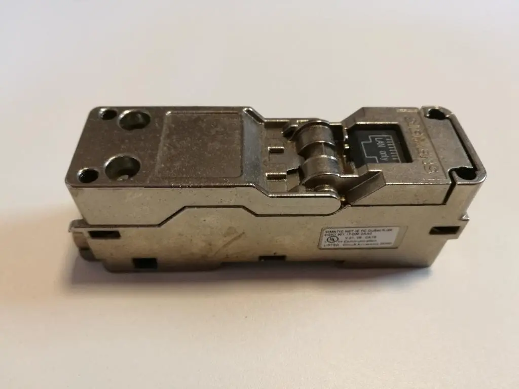 Produktfoto 1 von Siemens Simatic Net IE FC Outlet RJ45 6GK1901-1FC00-0AA0