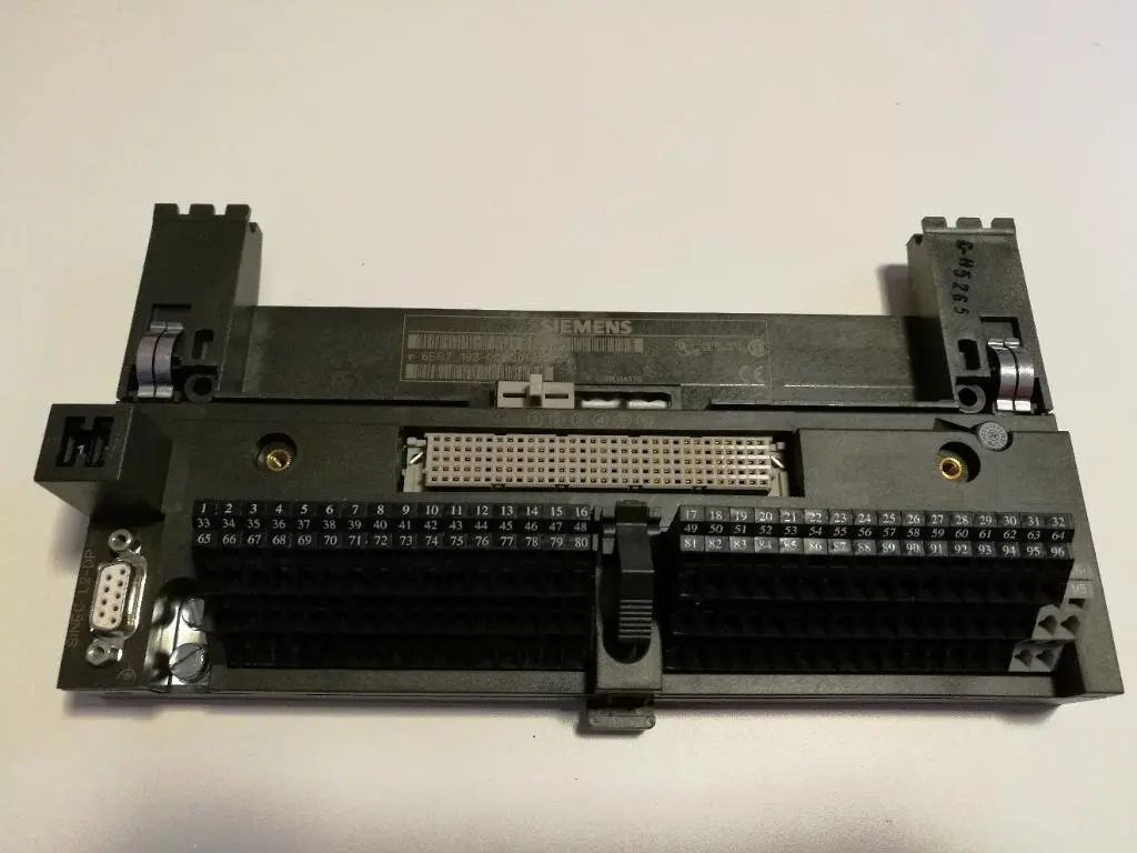 Produktfoto 1 von Siemens Simatic S7 ET200B Terminalblock 6ES7193-0CB30-0XA0