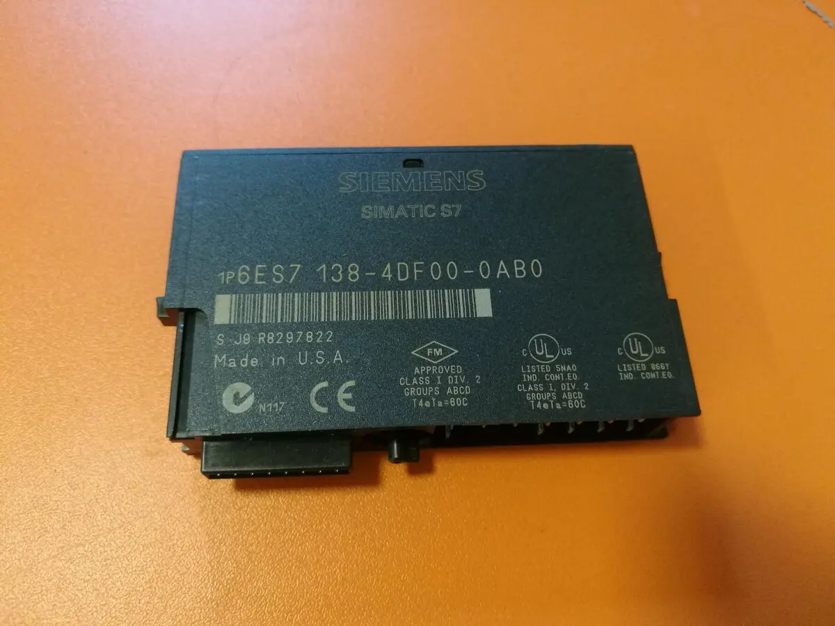 Produktfoto 1 von Siemens Simatic S7 serielle Schnittstelle 6ES7 138-4DF00-0AB0 6ES7138-4DF00-0AB0
