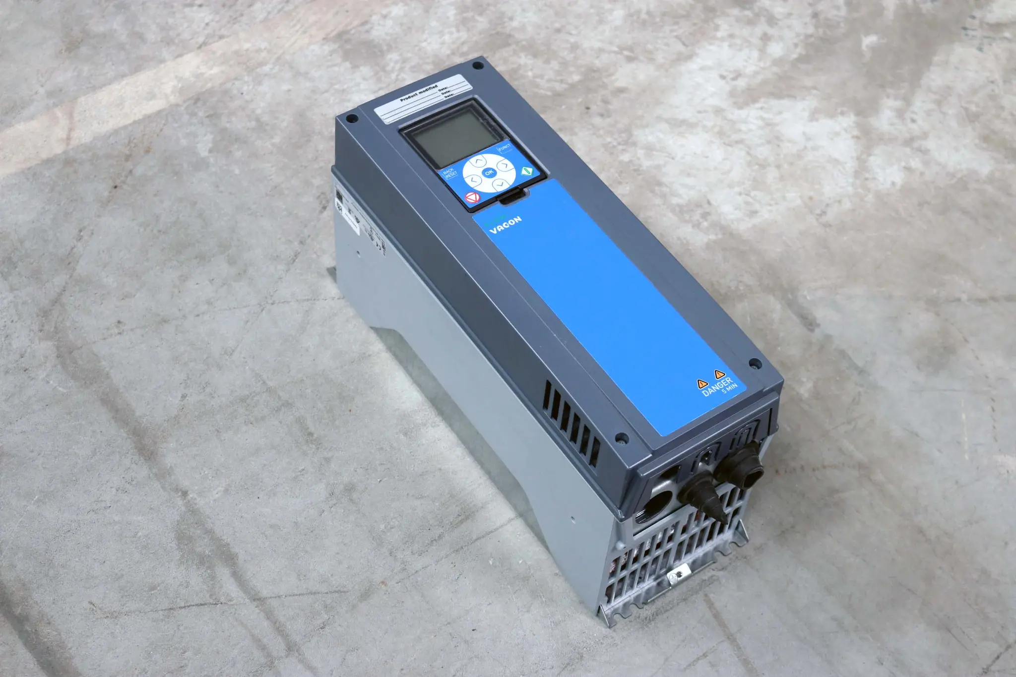 Produktfoto 1 von VACON0100-3L-0023-5