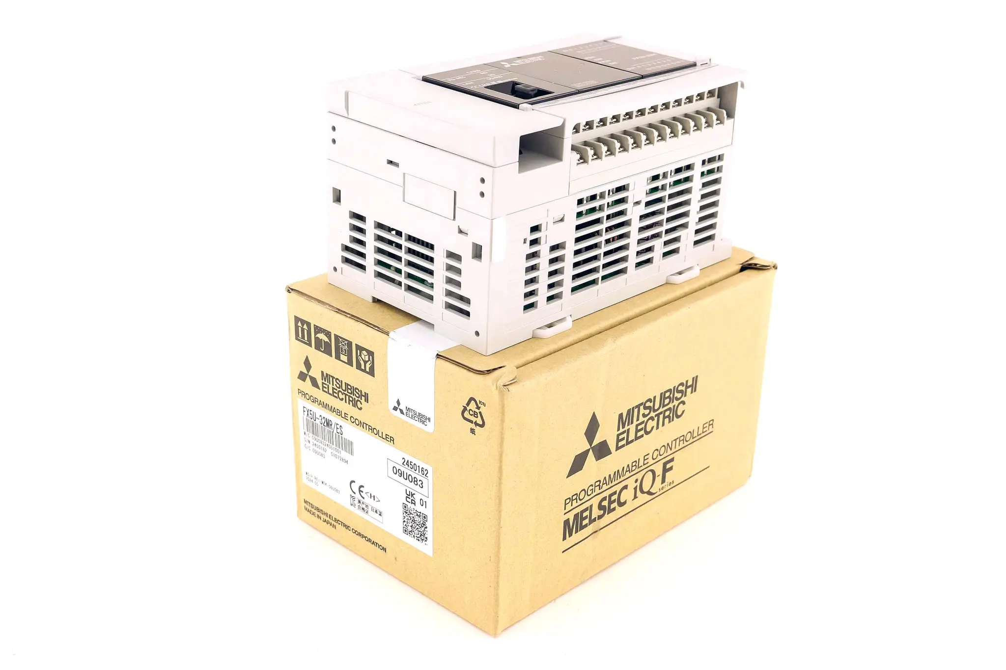 Produktfoto 1 von FX5U-32MR/ES