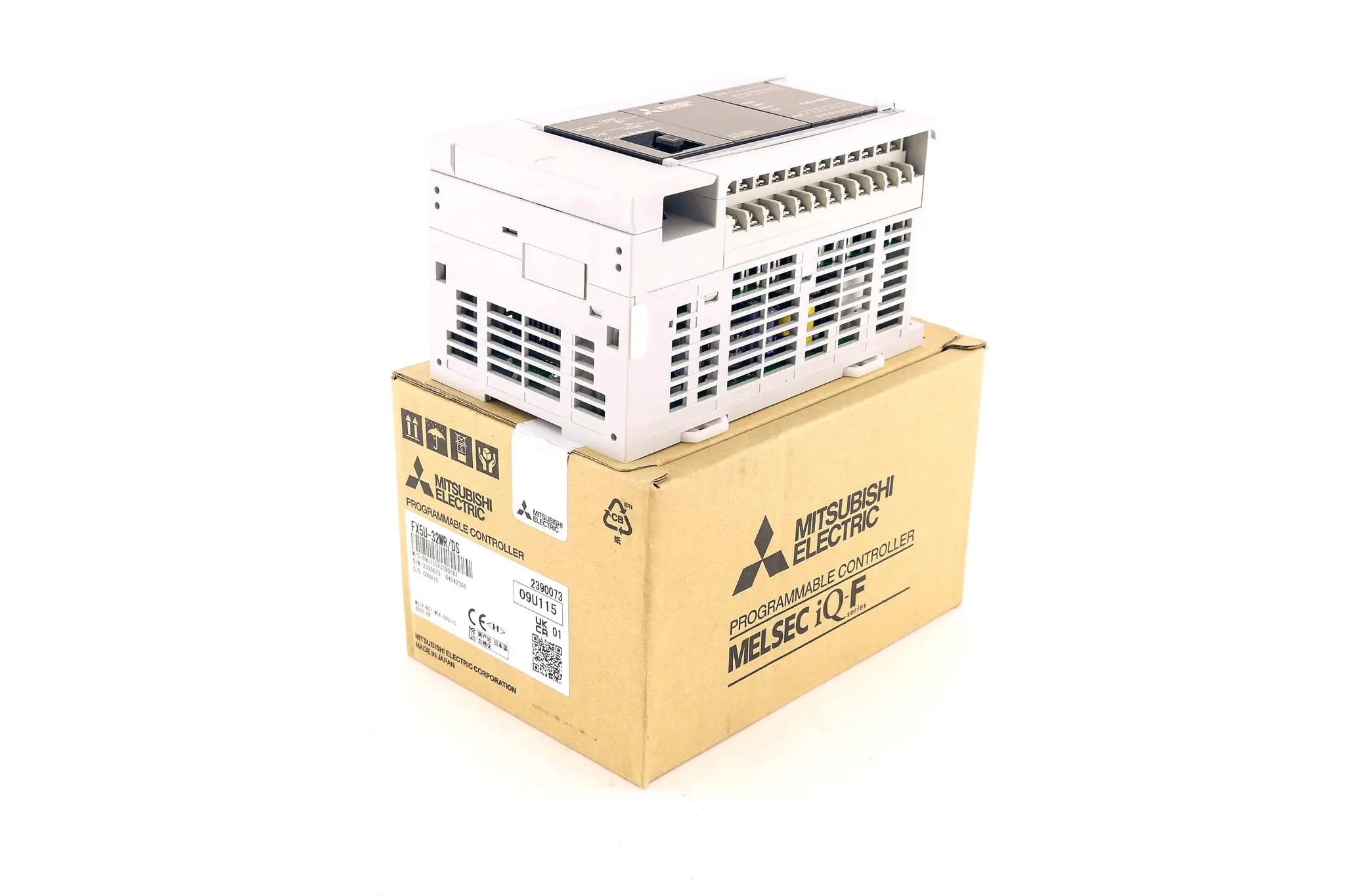 Produktfoto 1 von FX5U-32MR/DS