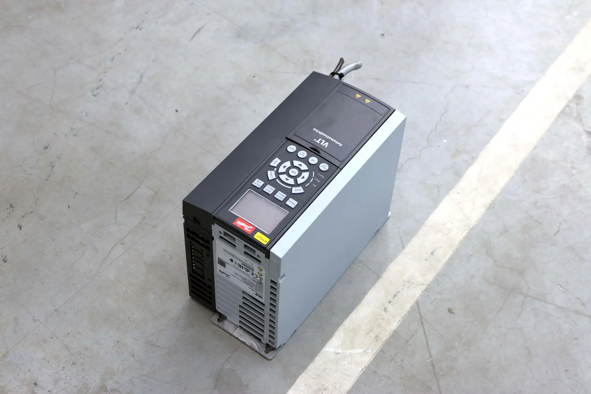 Produktfoto 1 von 131B9057 ; 0.75KW INVERTER DRIVE 2.4 AMP