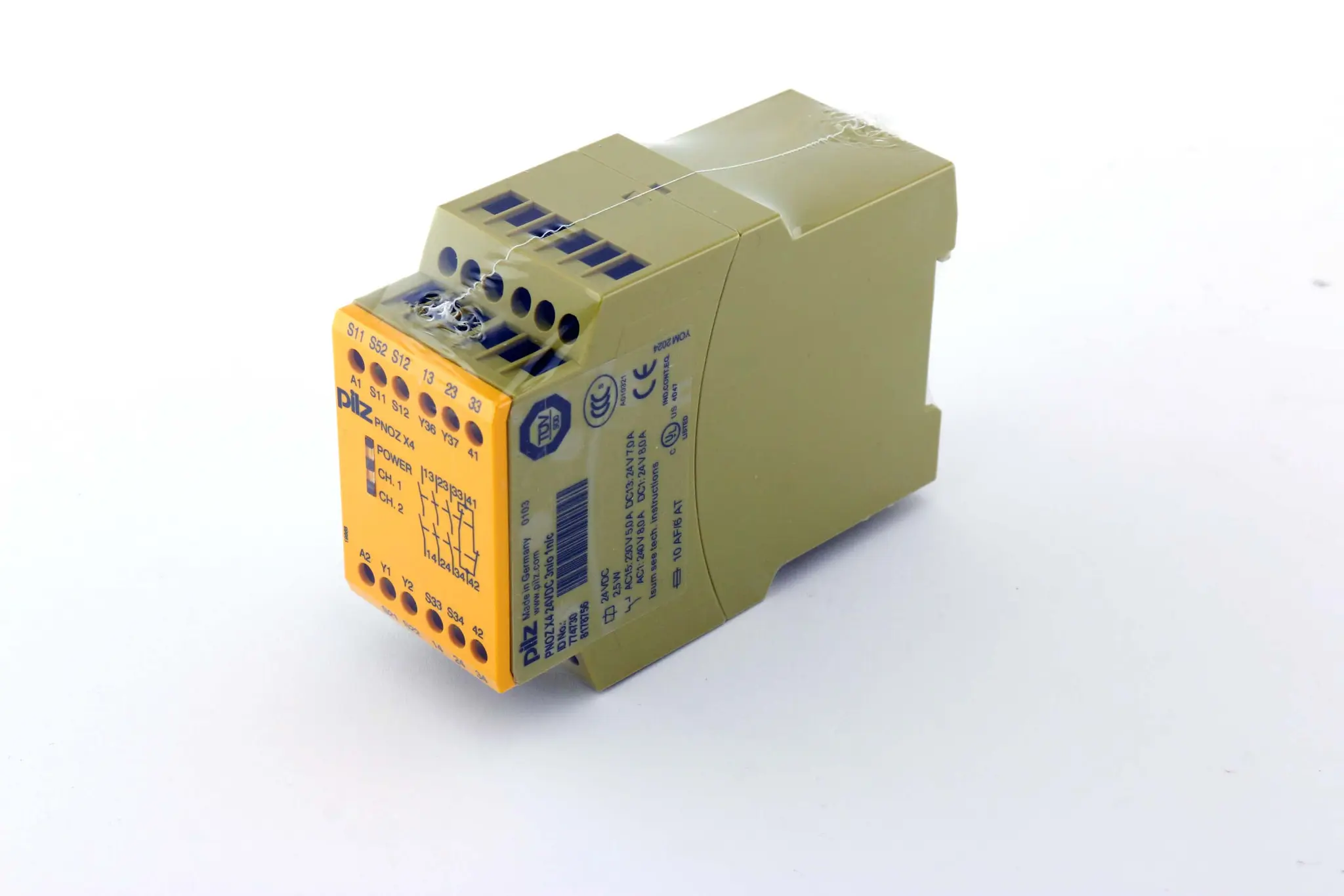Produktfoto 1 von 774730 ; PNOZ X4 24VDC 3N/O 1N/C
