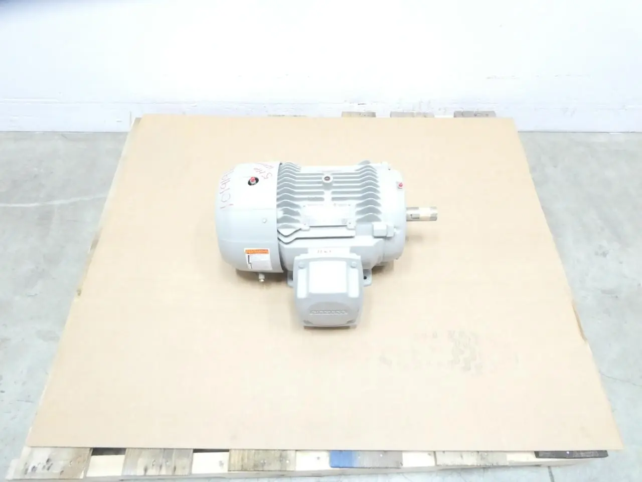 Produktfoto 1 von SIEMENS SD100 1EEE 1LE24212AC212AA3