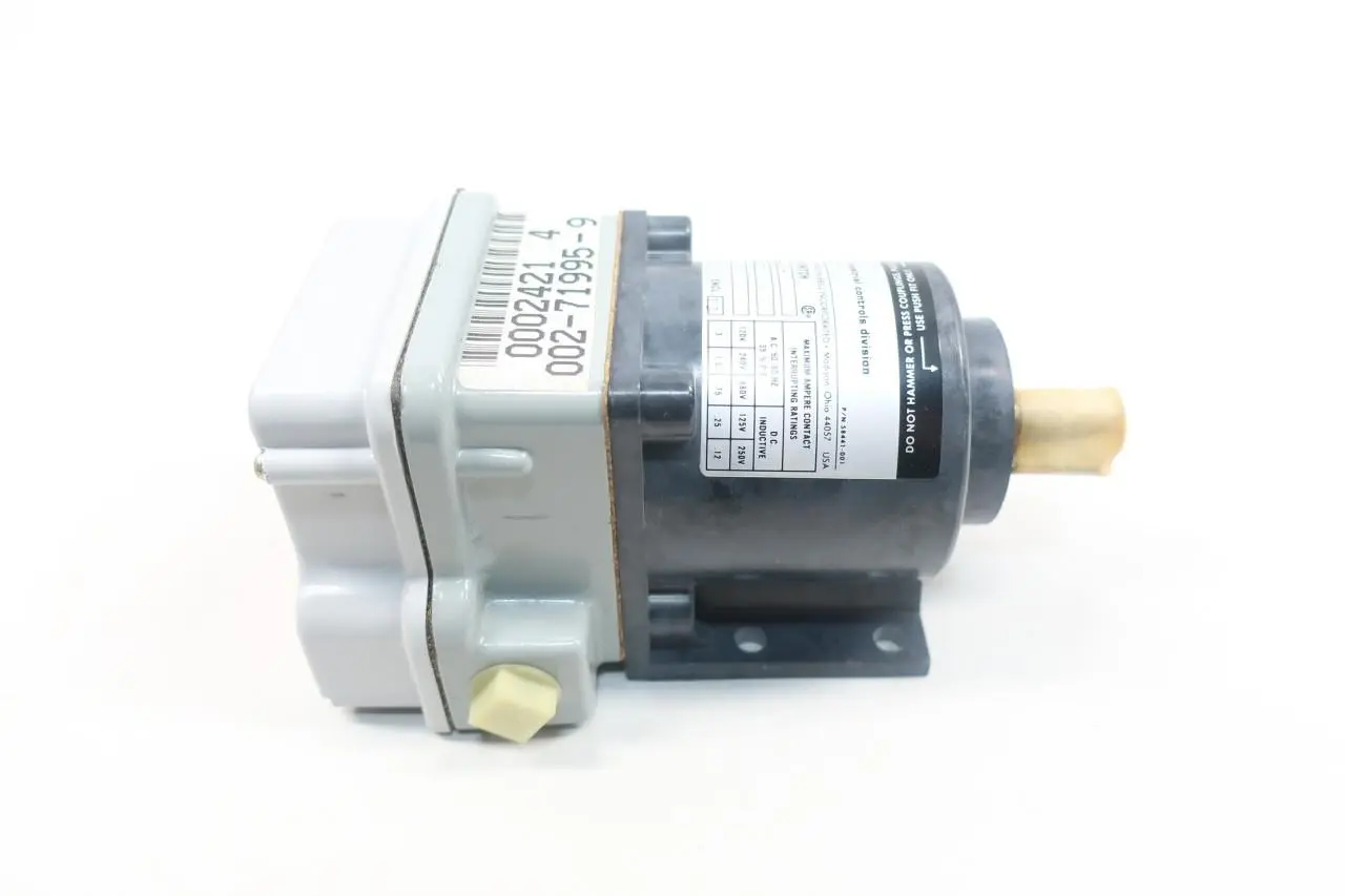 Produktfoto 1 von HUBBELL 2210-132CC13