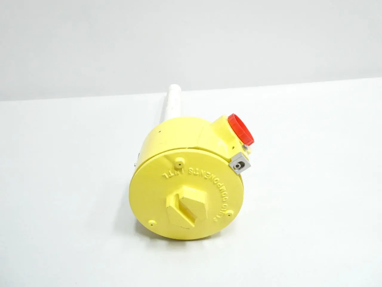FCI FLT93F-1B1A305C4A00B00