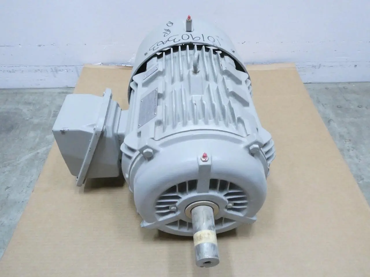 Produktfoto 1 von SIEMENS 1LE24212CD112AA3