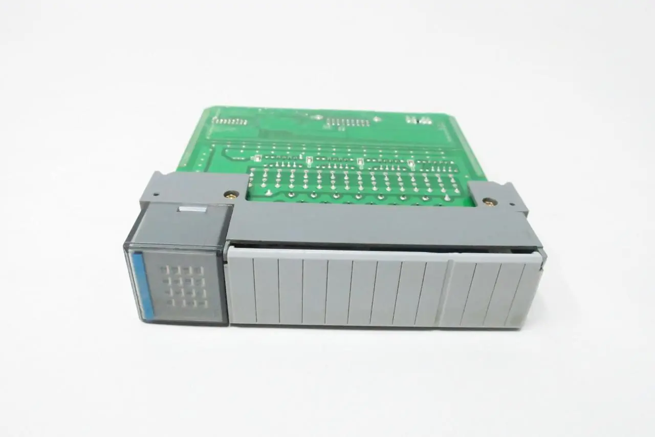 Produktfoto 1 von ALLEN BRADLEY 1746-OG16