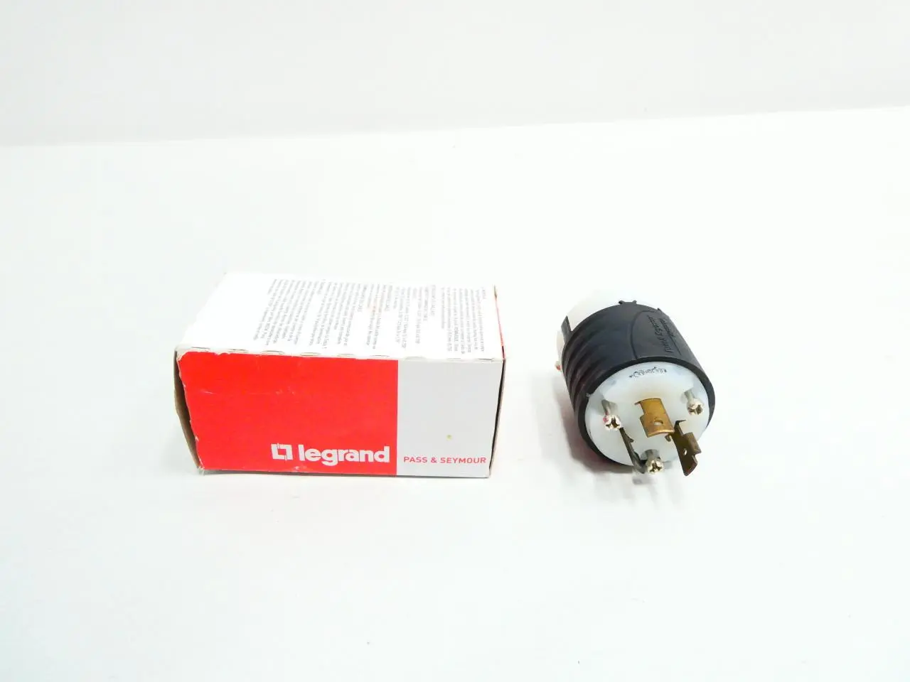 Produktfoto 1 von PASS SEYMOUR L720-P