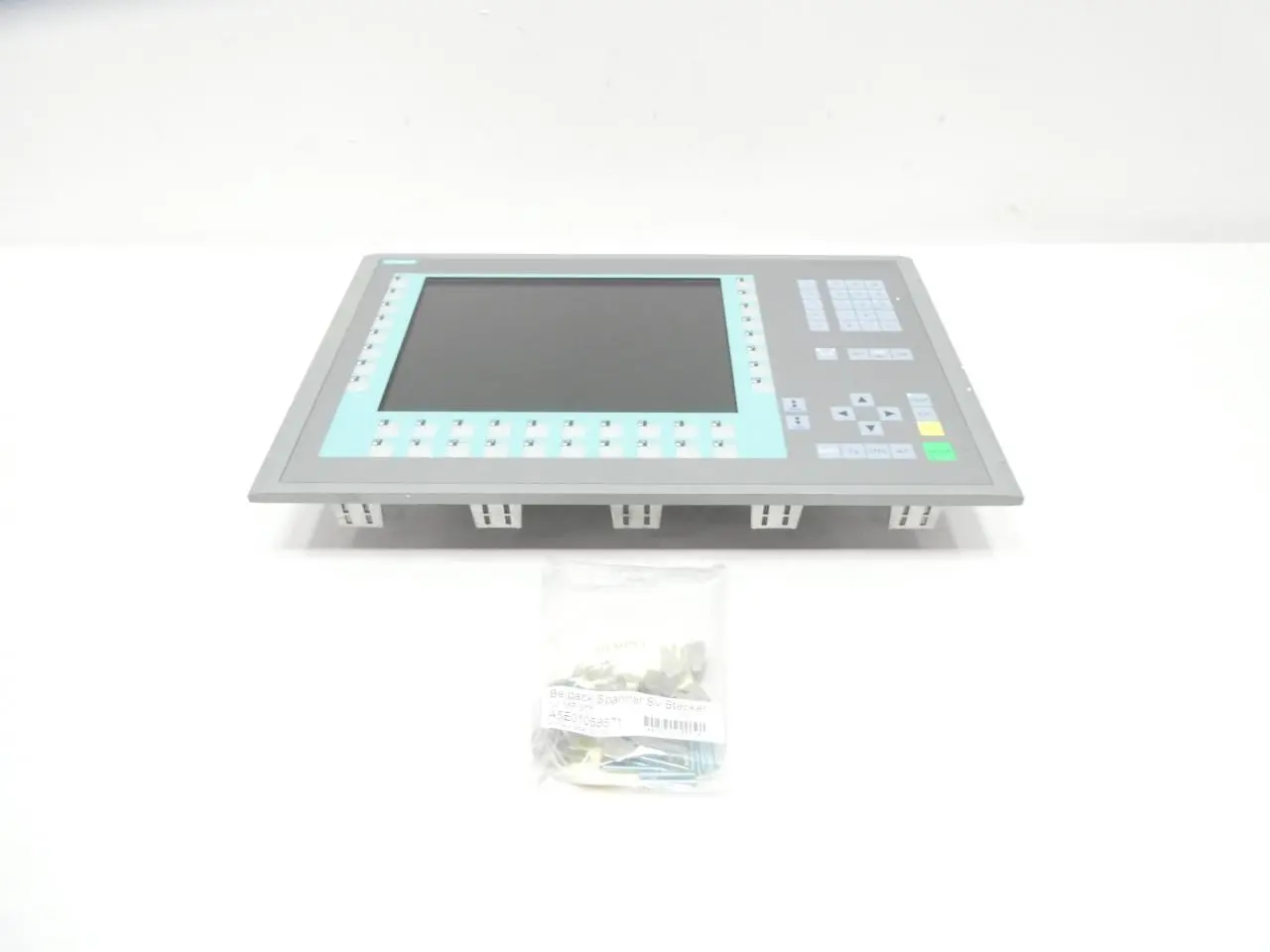 Produktfoto 1 von SIEMENS 6AV6 644-0BA01-2AX1