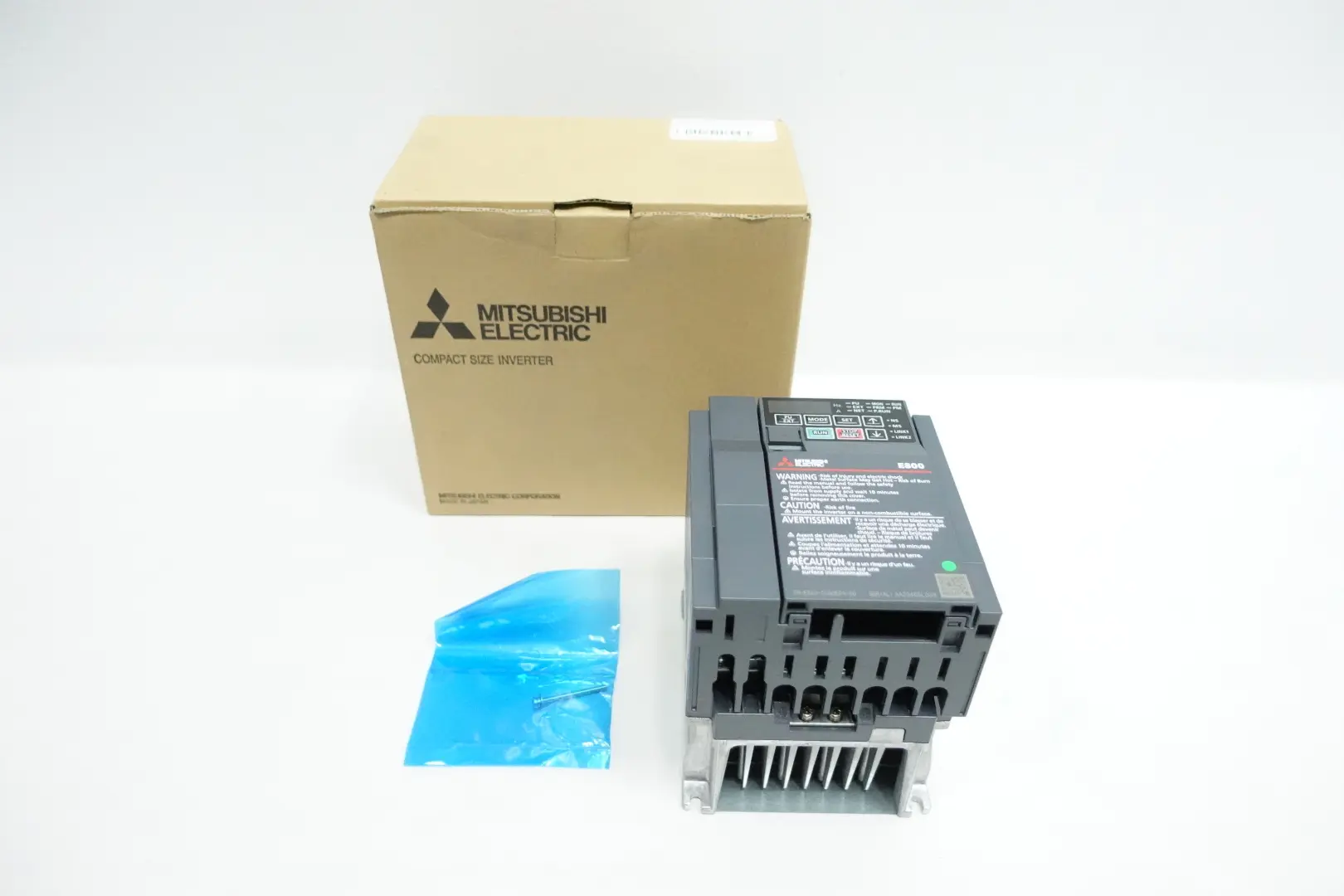 Produktfoto 1 von MITSUBISHI FR-E820-0080EPA-60