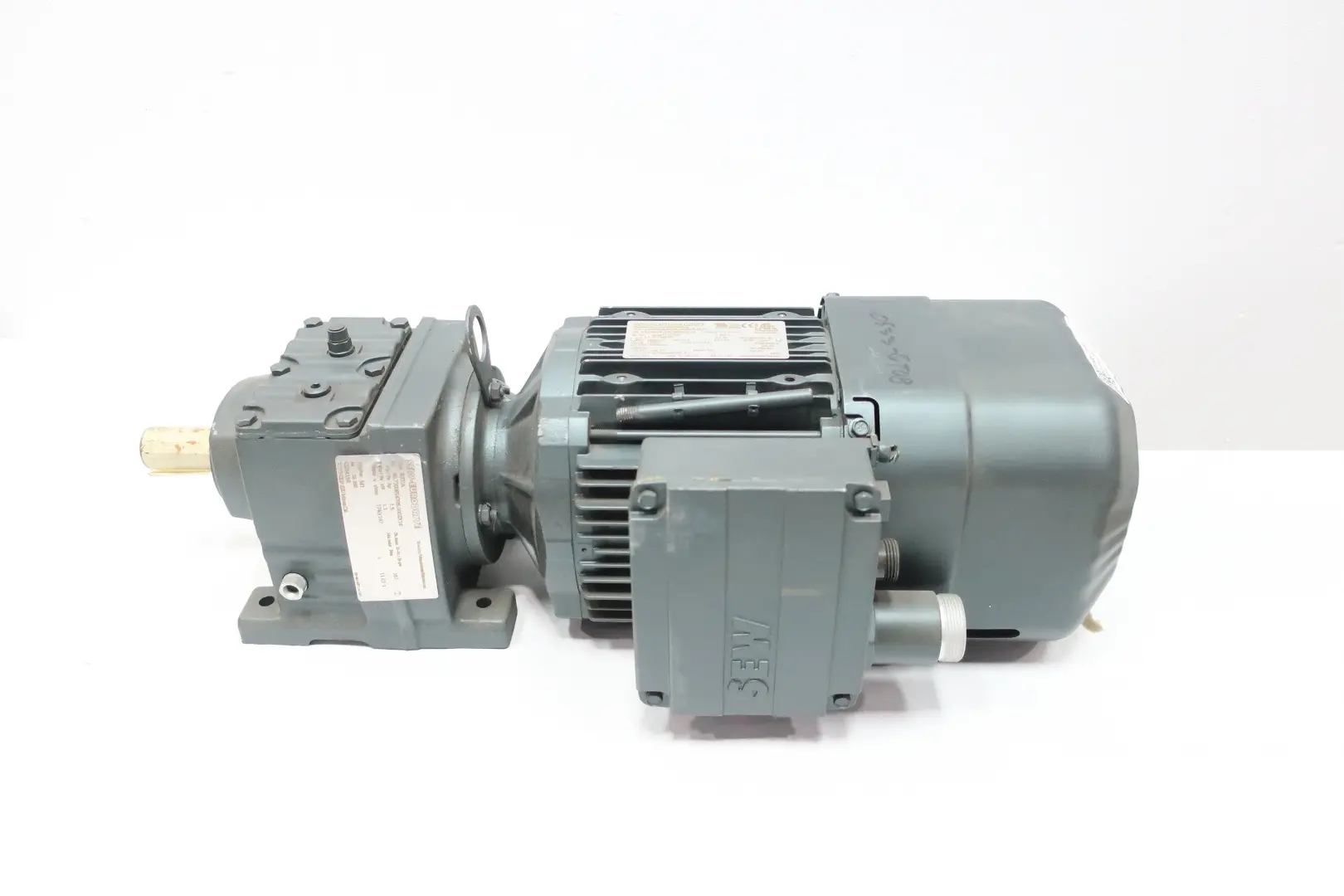 Produktfoto 1 von SEW EURODRIVE R37/A