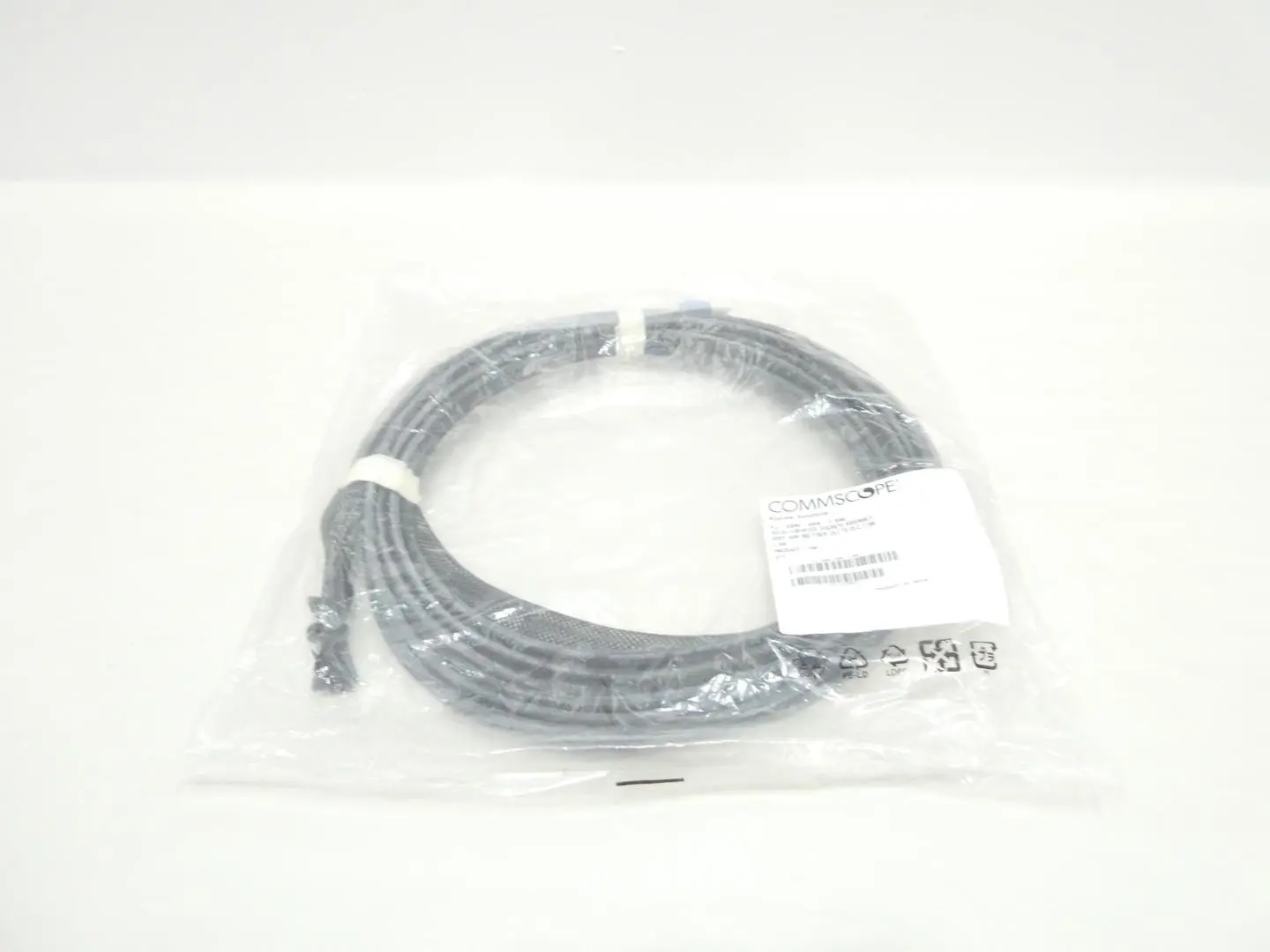 Produktfoto 1 von COMMSCOPE FJ-4SM-008-7.5M