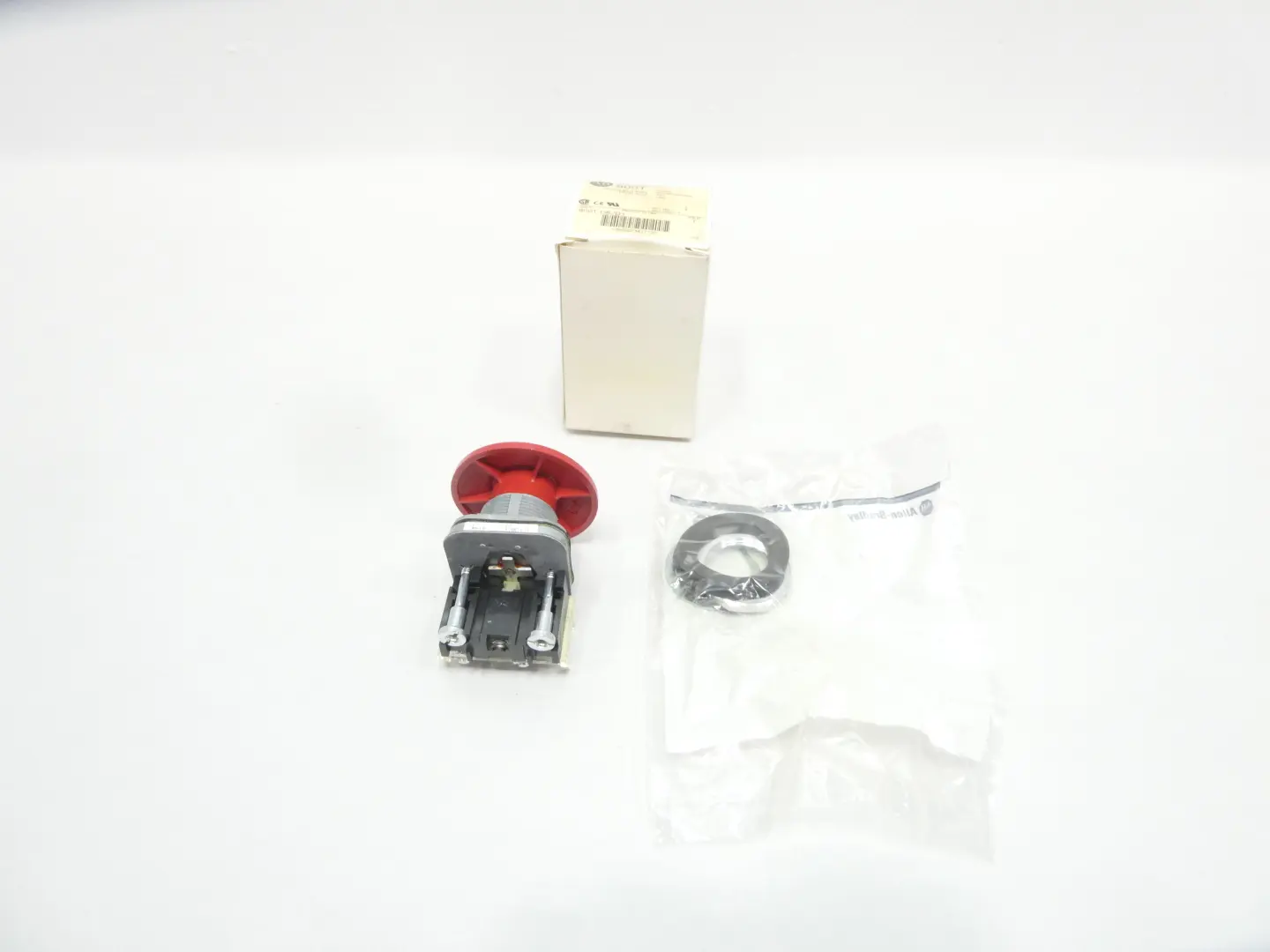 ALLEN BRADLEY 800T-D6JD1