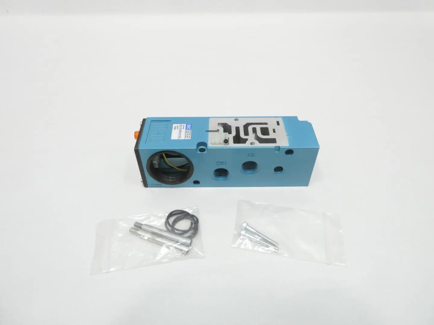 Produktfoto 1 von MAC 82A-0A-BKB-00-0DA