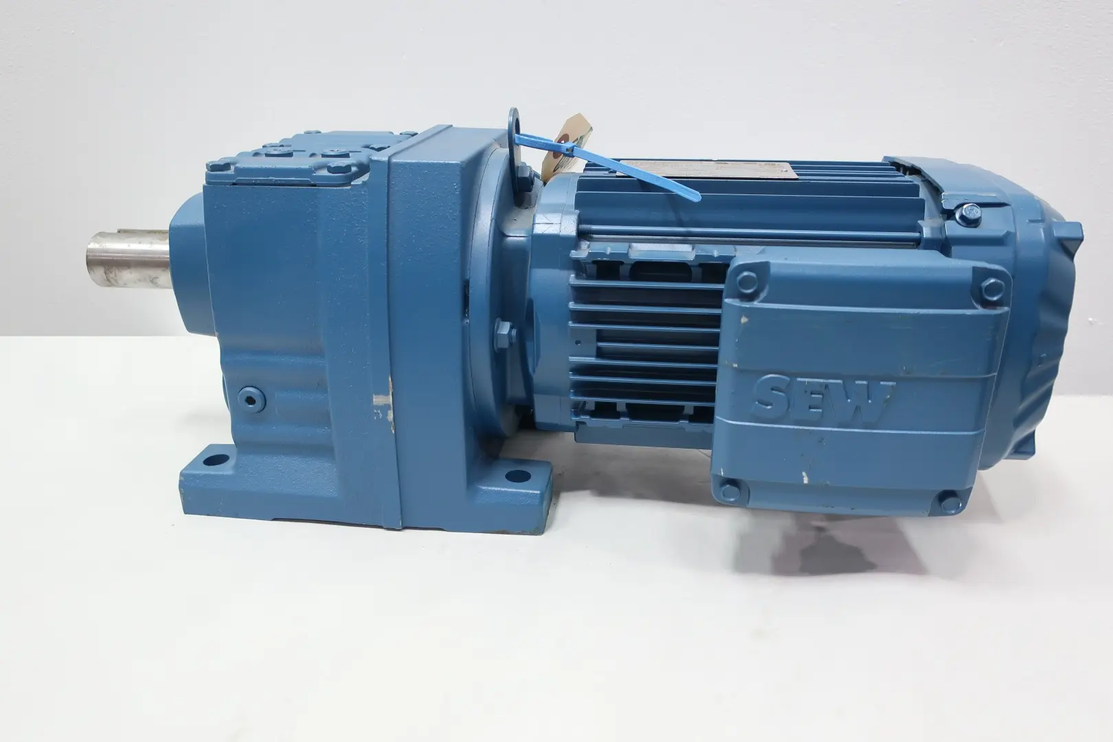 Produktfoto 1 von SEW EURODRIVE R47 DRN80M4