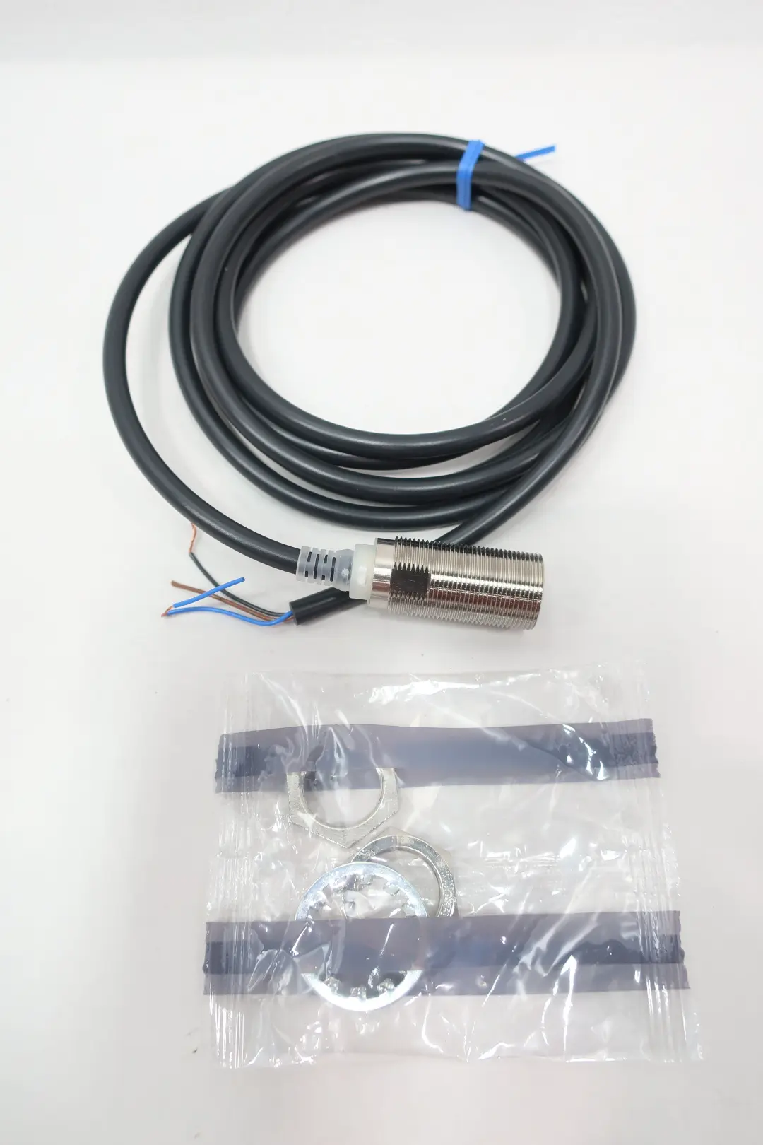 Produktfoto 1 von OMRON E2E-X5C118