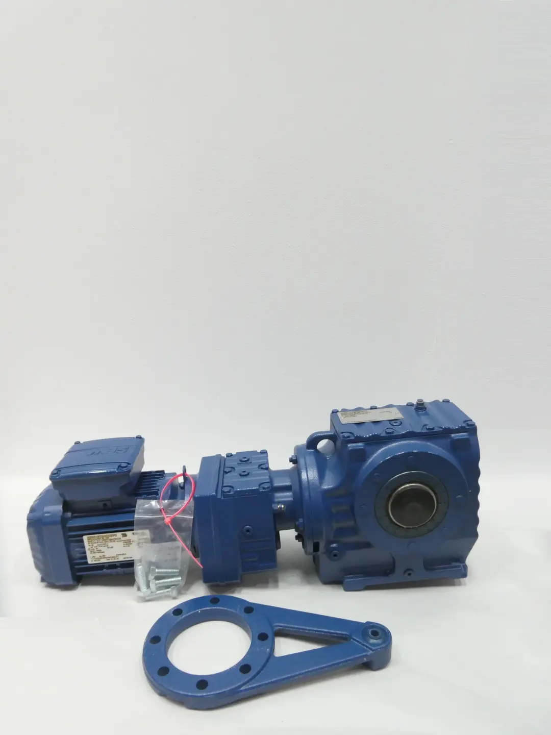 SEW EURODRIVE SA67/T R37 DRN71M4/TF/DH