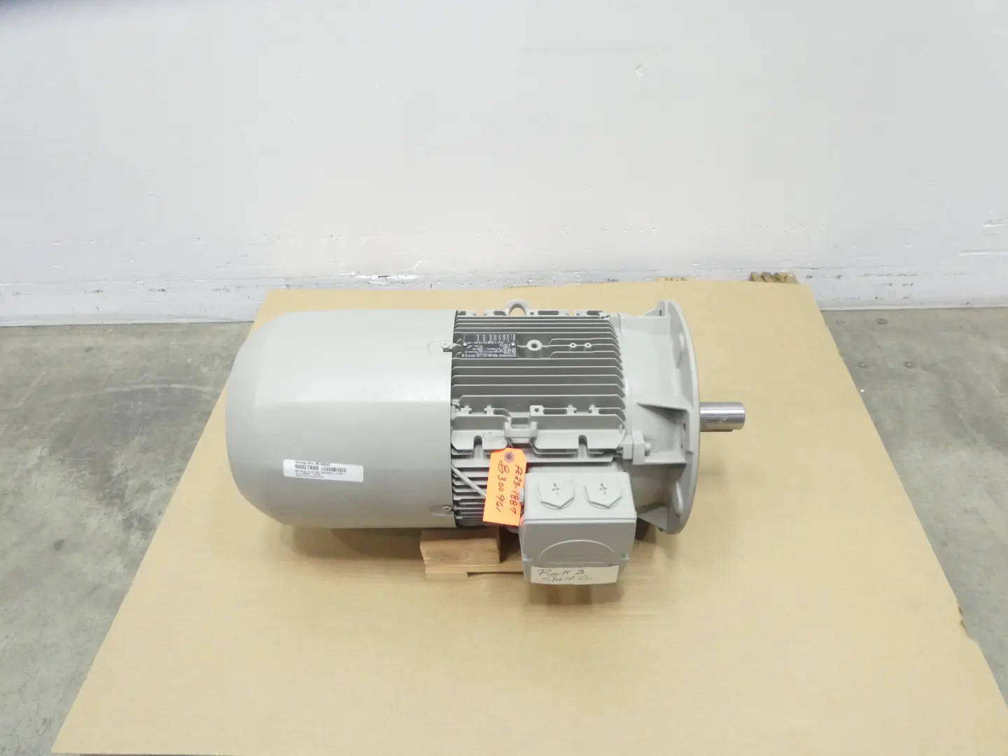 Produktfoto 1 von SIEMENS 1AV2164C 1LE10211DC422FF4-Z