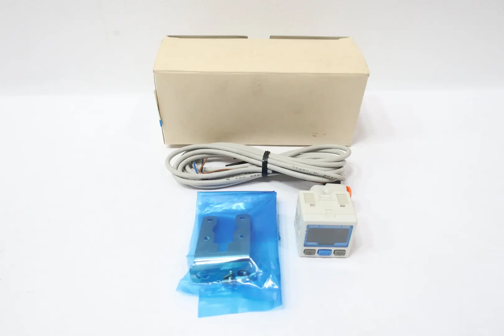 Produktfoto 1 von SMC ZSE30-N7L-65