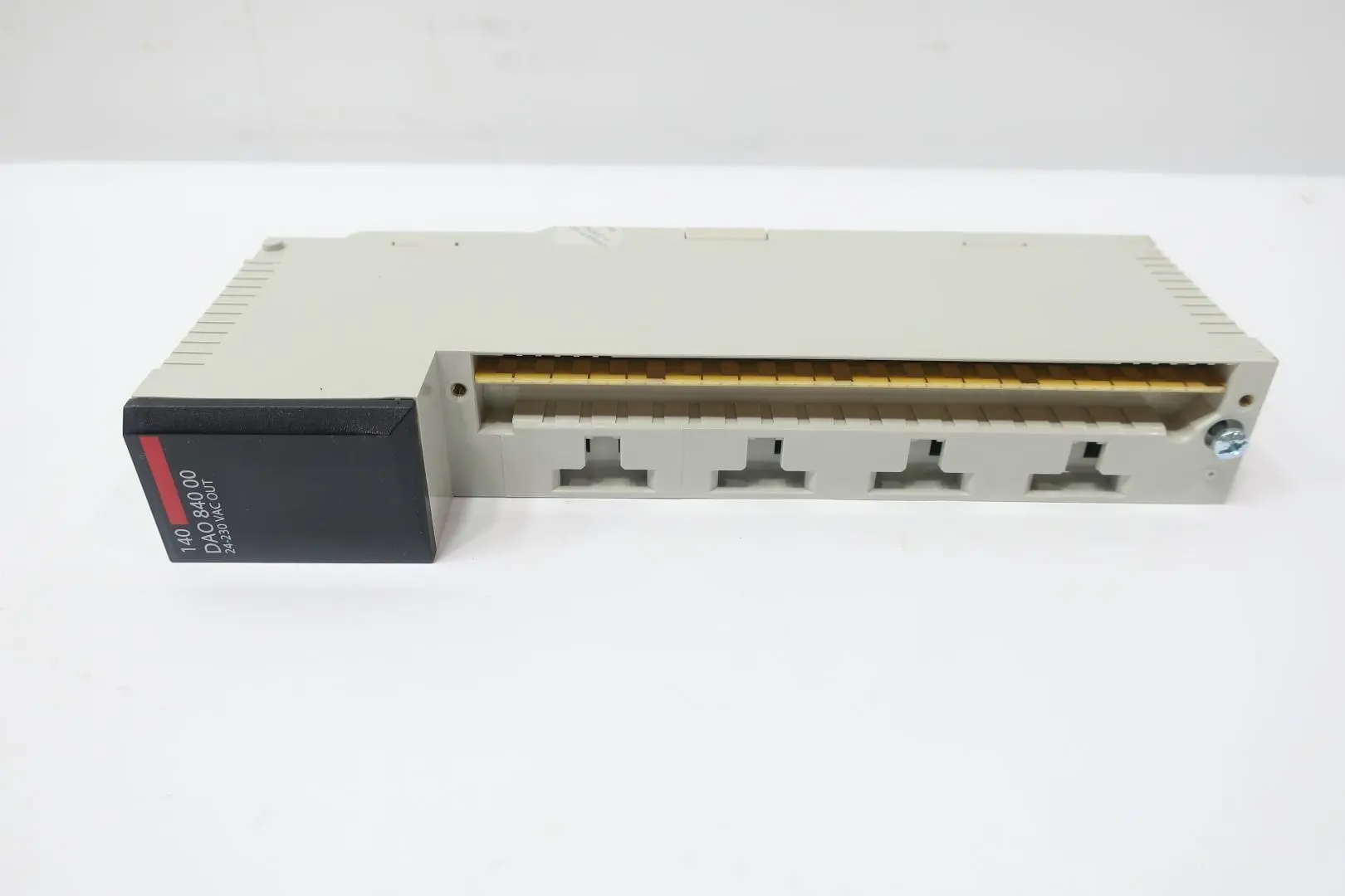 Produktfoto 1 von SCHNEIDER 140DAO84000
