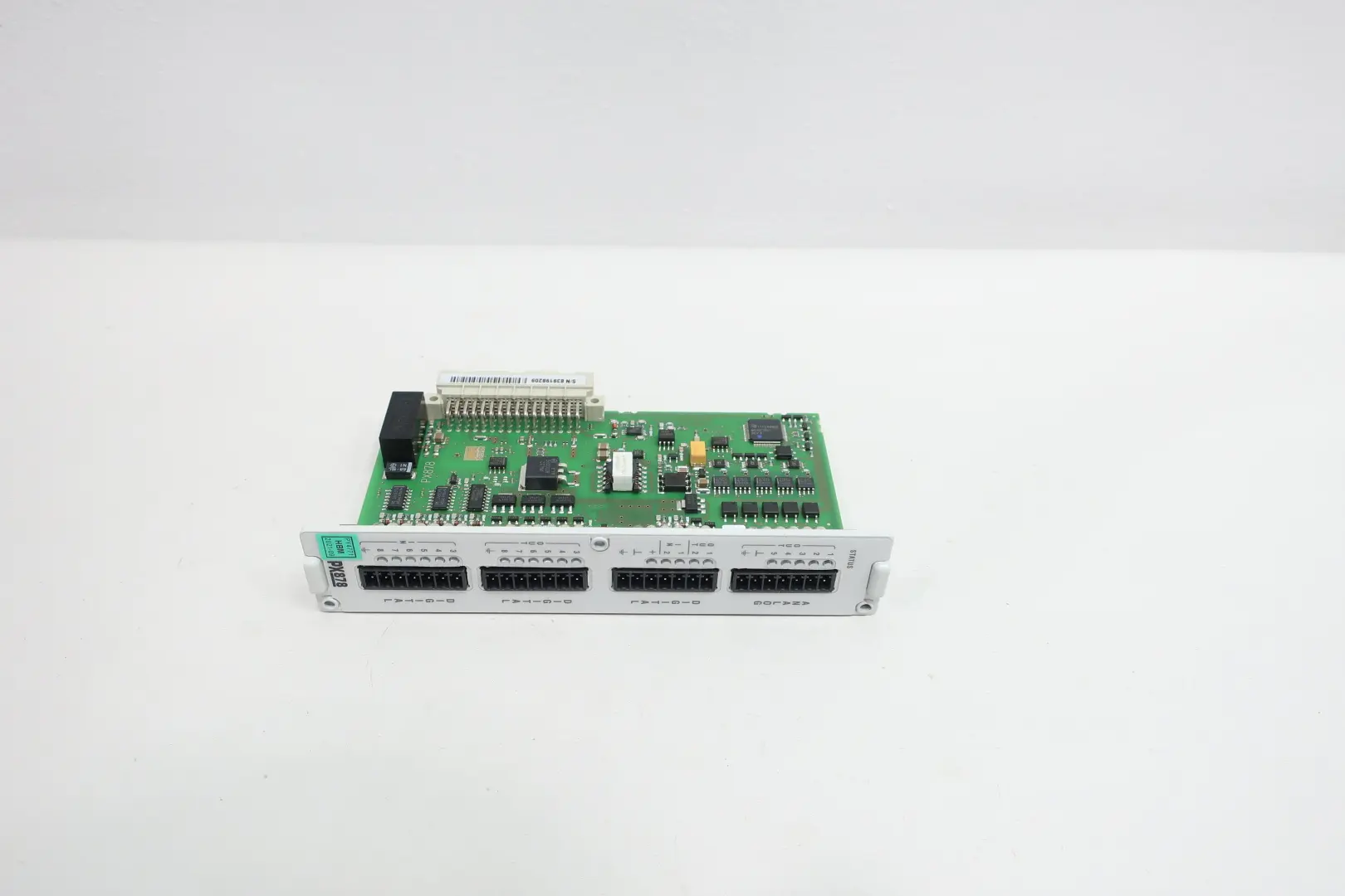 HBM PX878