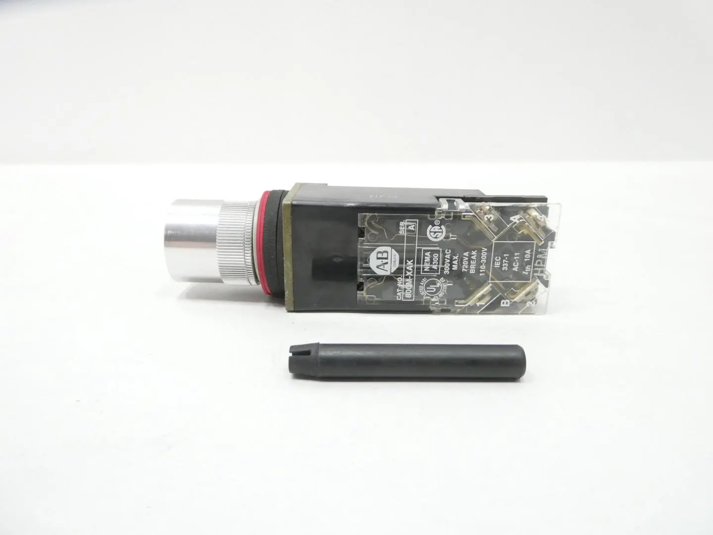 Produktfoto 1 von ALLEN BRADLEY 800MR-QA24S