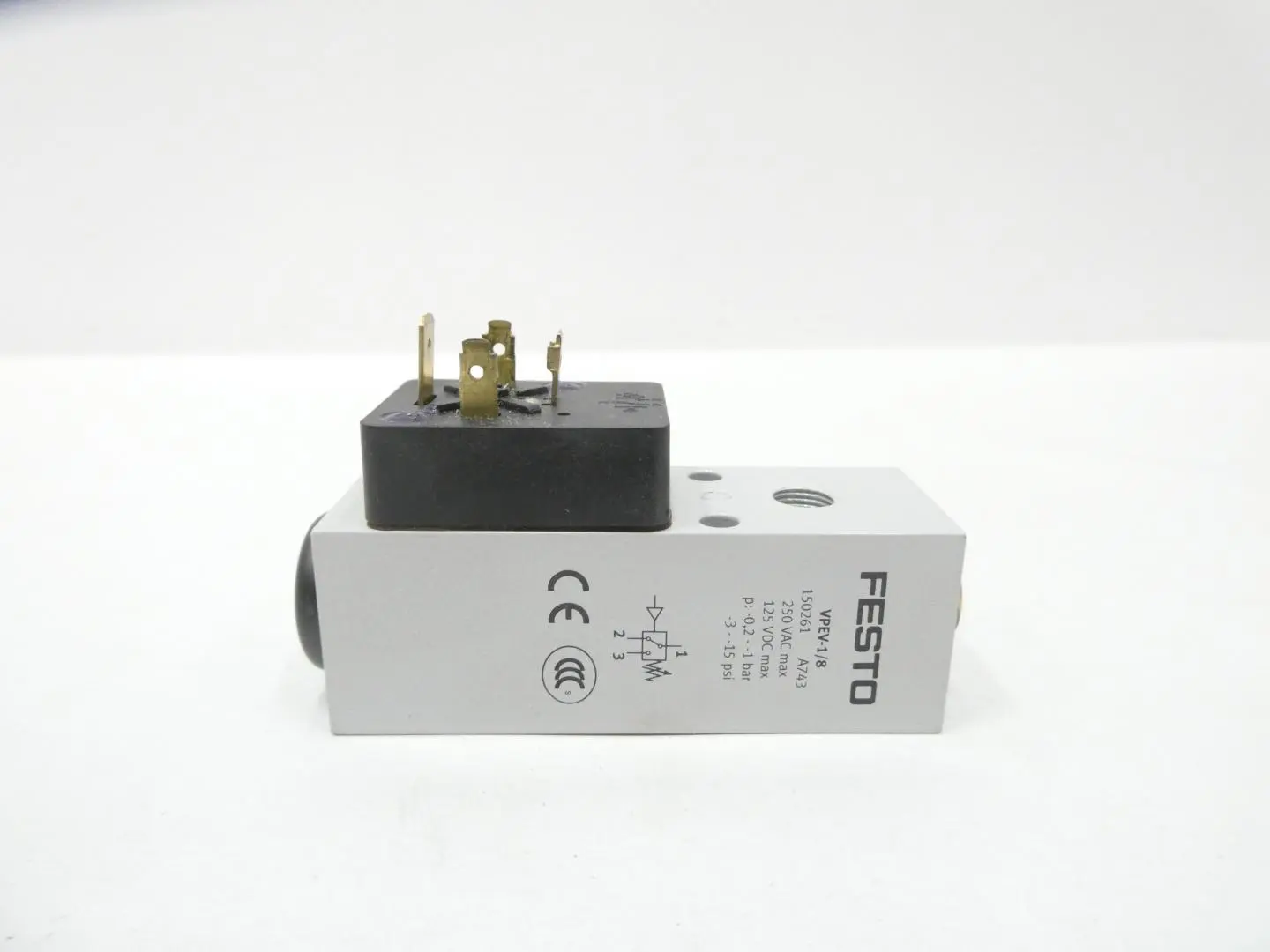 Produktfoto 1 von FESTO VPEV-1/8 150261