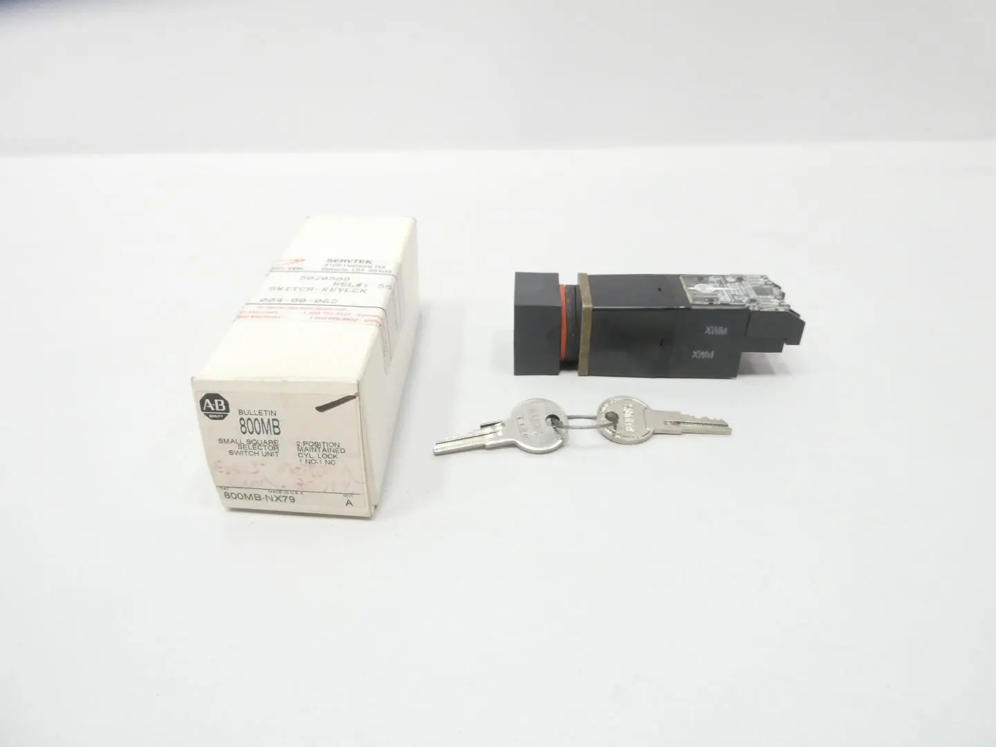 Produktfoto 1 von ALLEN BRADLEY 800MB-NX79