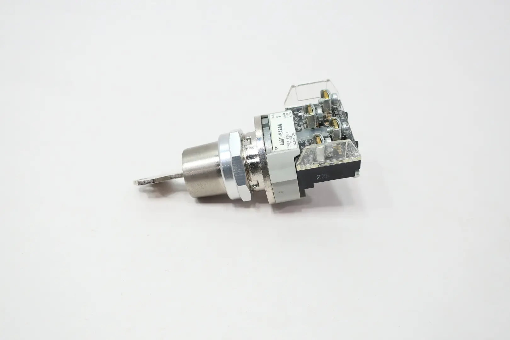 Produktfoto 1 von ALLEN BRADLEY 800T-H4808