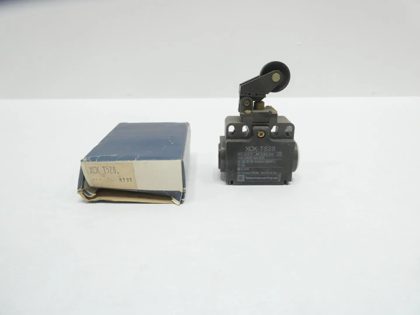 Produktfoto 1 von TELEMECANIQUE XCK-T528