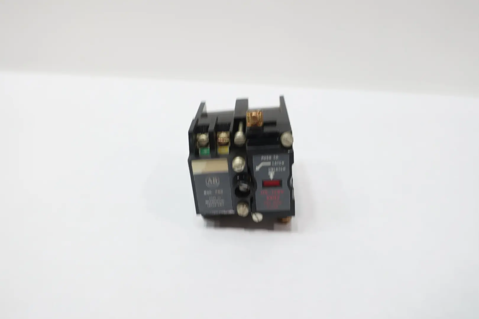 Produktfoto 1 von ALLEN BRADLEY 700-PLL11A1