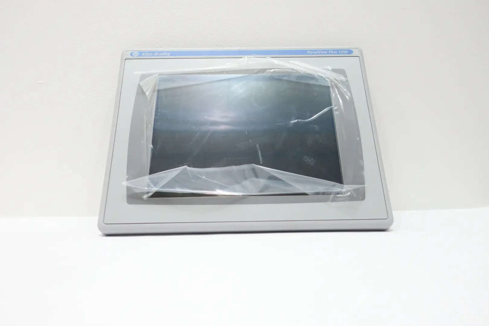 Produktfoto 1 von ALLEN BRADLEY 2711P-T12C4A2