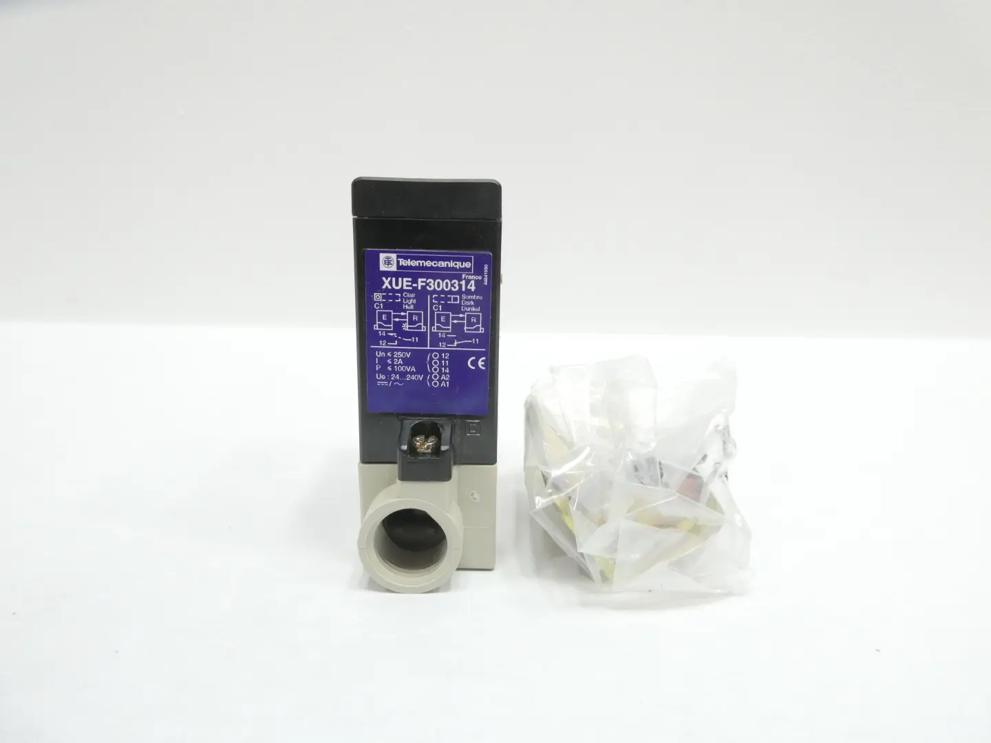 Produktfoto 1 von TELEMECANIQUE XUE-F300314