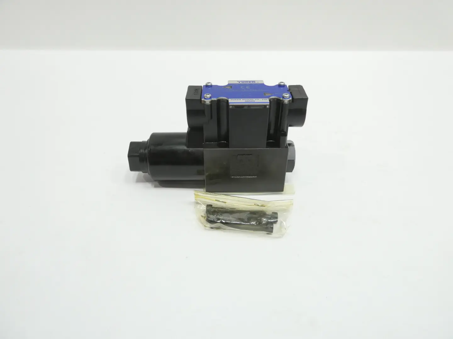 Produktfoto 1 von YUKEN DSG-01-2B2-D24-70-L