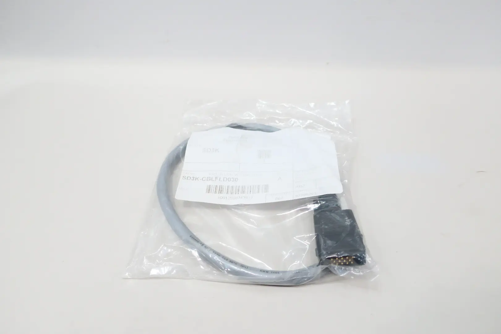 Produktfoto 1 von ROCKWELL AUTOMATION SD3K-CBLFLD030