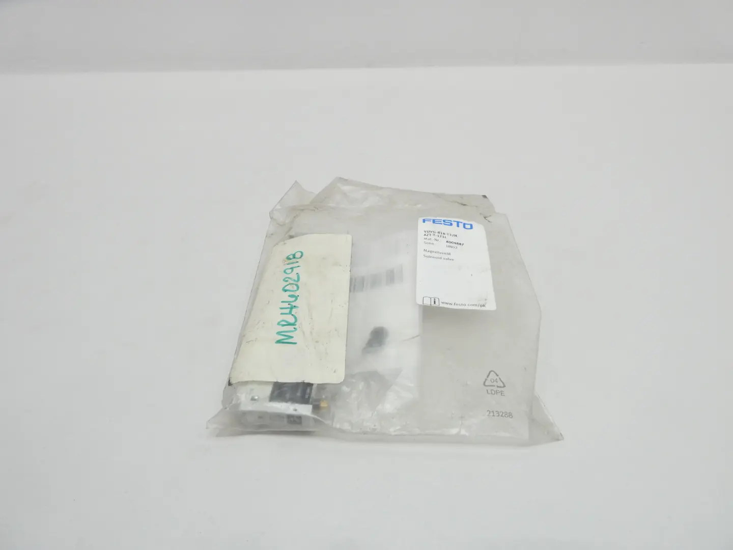 Produktfoto 1 von Festo VUVG-B18-T32H-AZT-F-1T1L